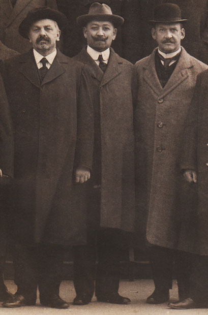 Съезд представителей городов<BR> Слева Федор Васильевич Огарков (Киев, 1913)