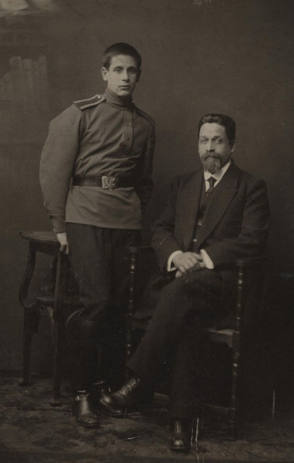 Андрей Иванович Шингарёв со своим старшим сыном